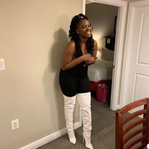 Meet your Posher, Monique